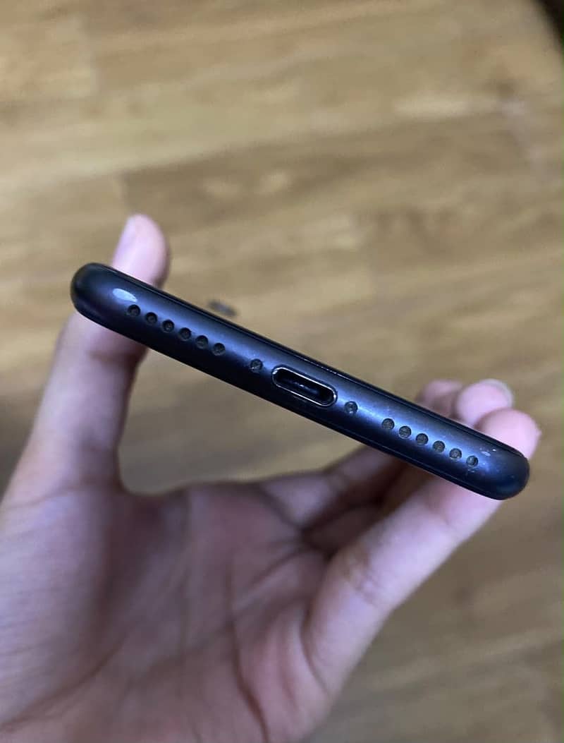 Apple iPhone 8 2