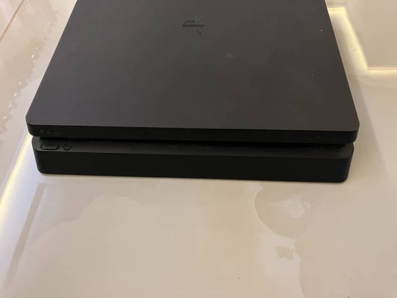 ps4 slim + original controller 0