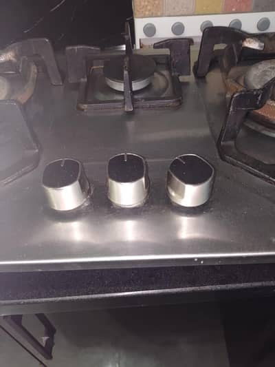 crown 3 burner stove in excellent condition