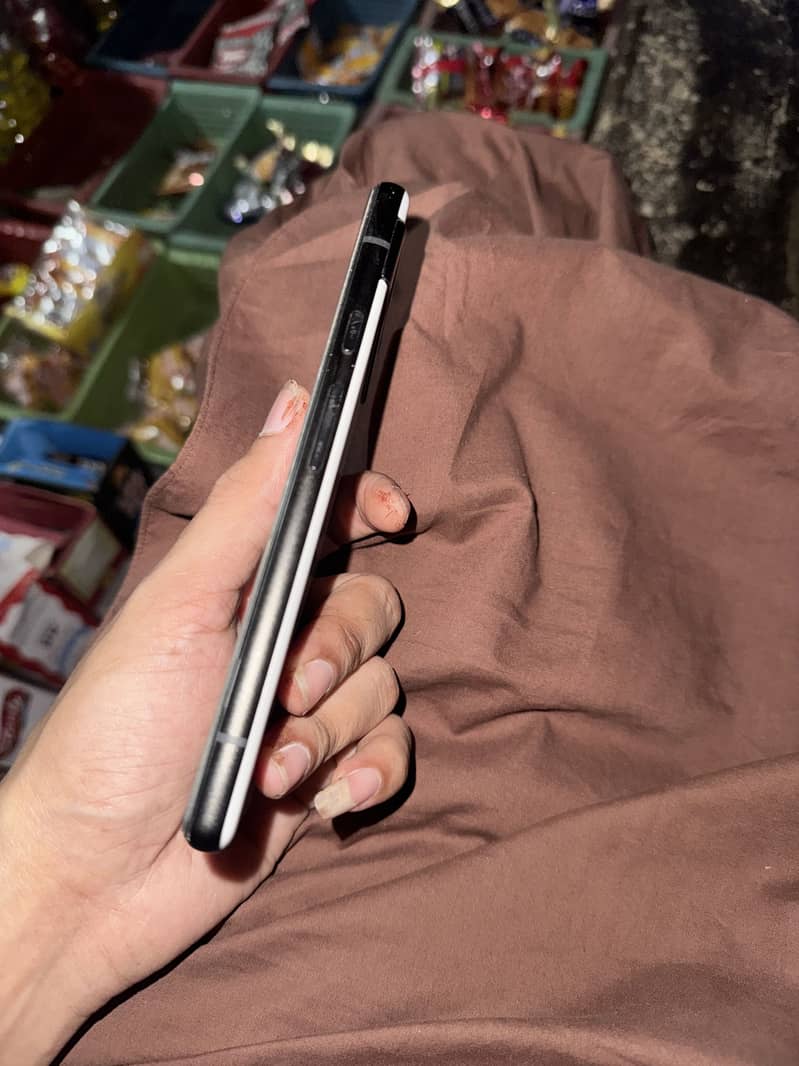Google Pixel 6a 1