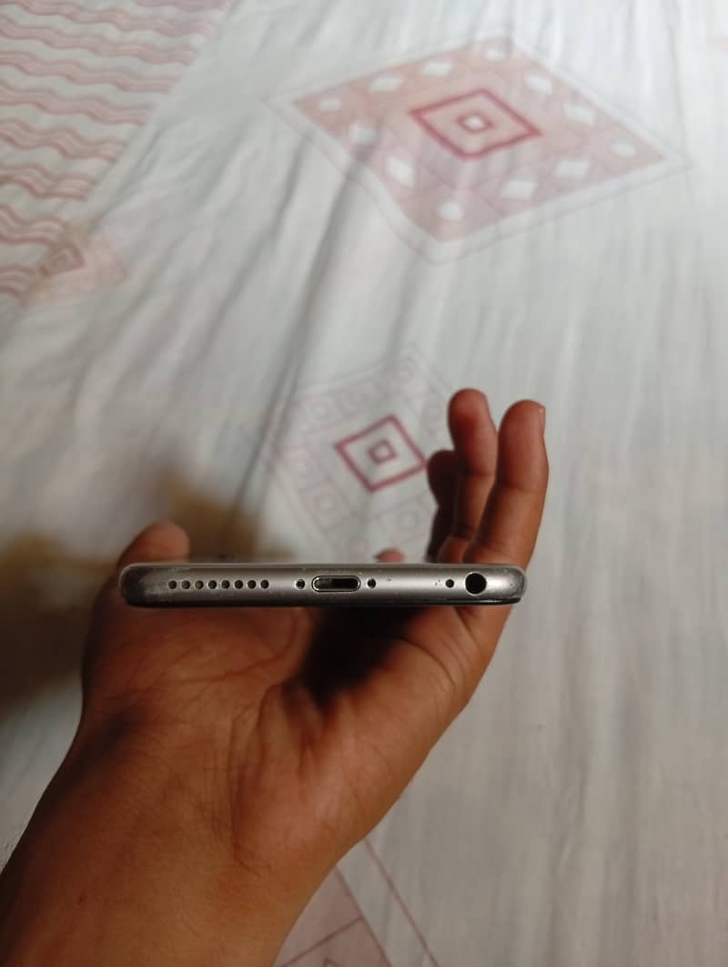 Apple iPhone 6S Plus 1