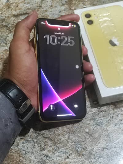 iPhone 11 non pta but SIM glitch working ufone open box iPhone 10/9