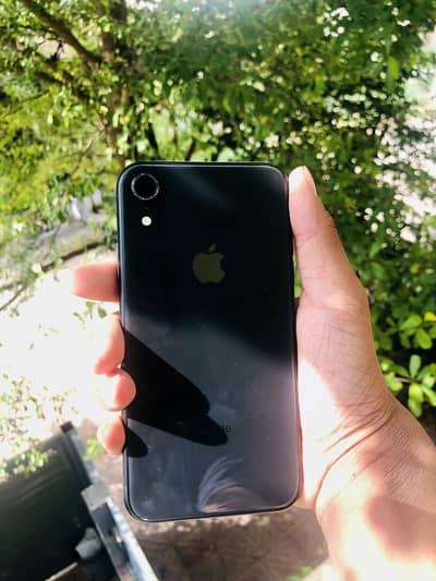 Apple iPhone XR