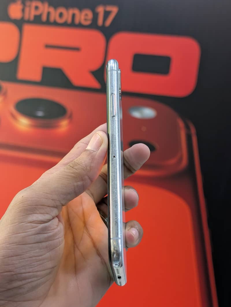 Apple iPhone X 1