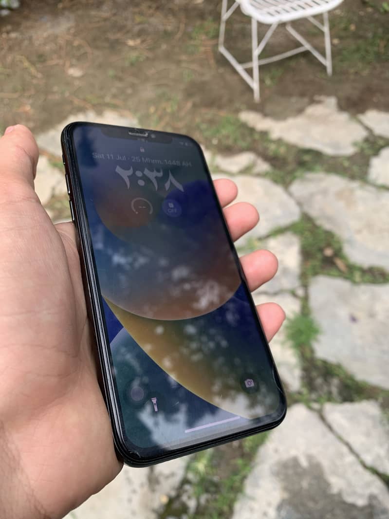 Apple iPhone X 3