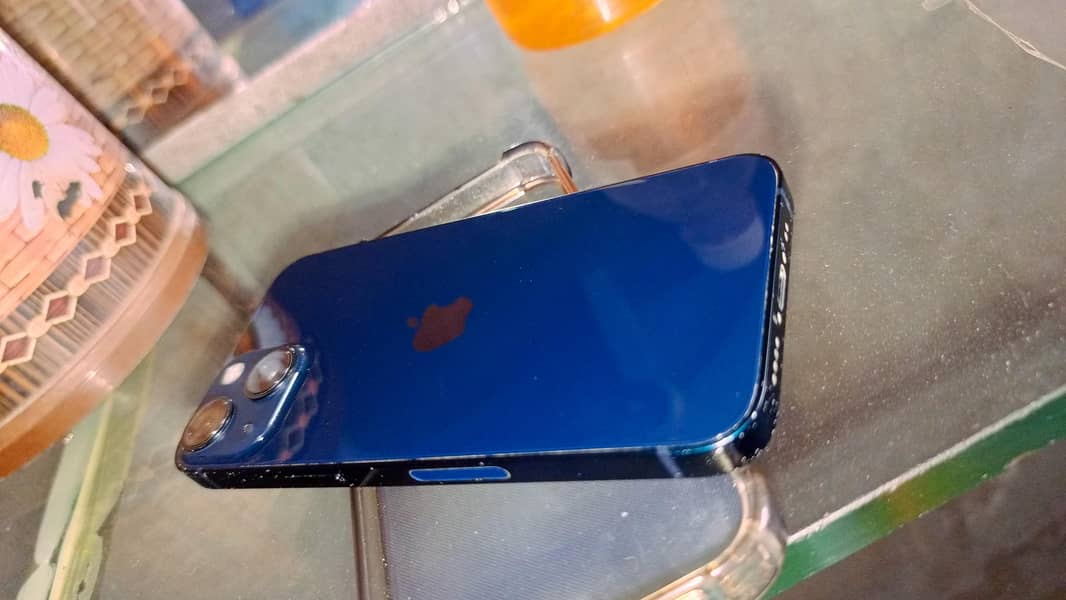 Apple iPhone 13 mini 2