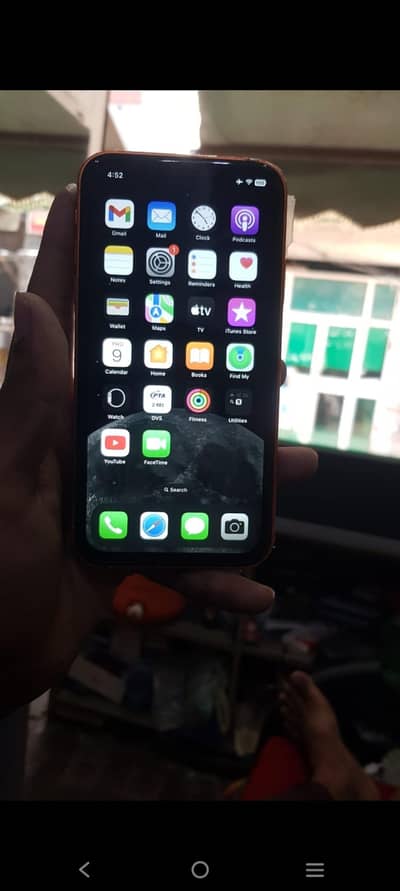 Apple iPhone 11