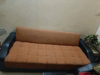 Total 5 seats
