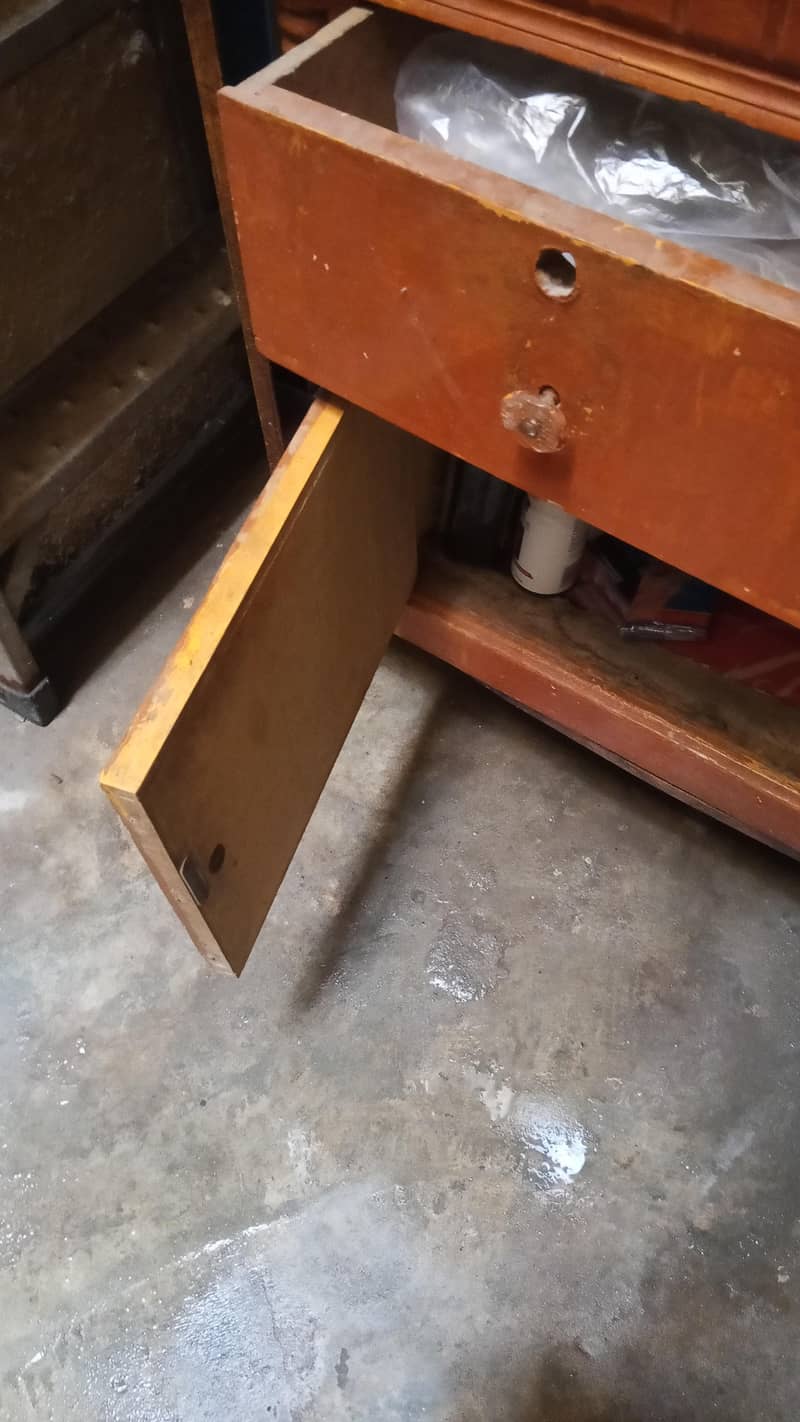 bed side table 1
