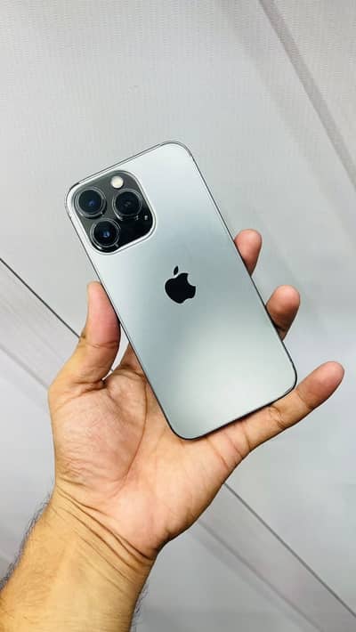 Apple iPhone 13 Pro