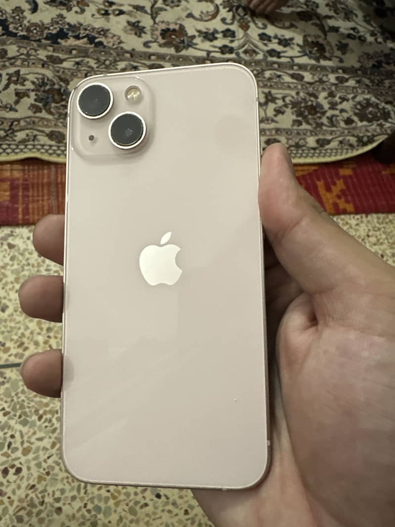iPhone 13 0
