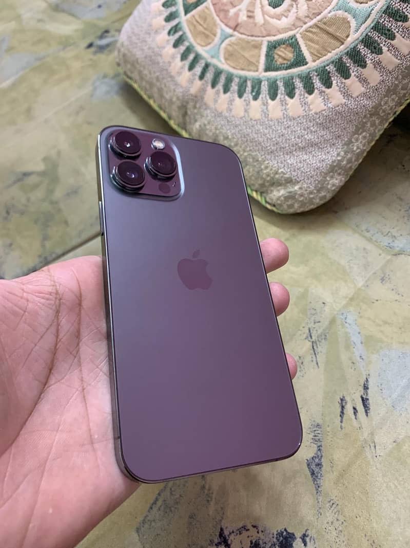 Apple iPhone 13 Pro Max 8