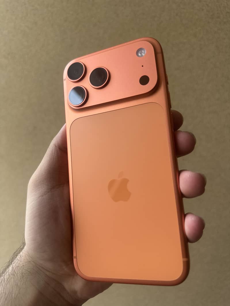 Apple iPhone 17 Pro Max 1