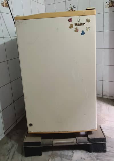Haier Mini Fridge