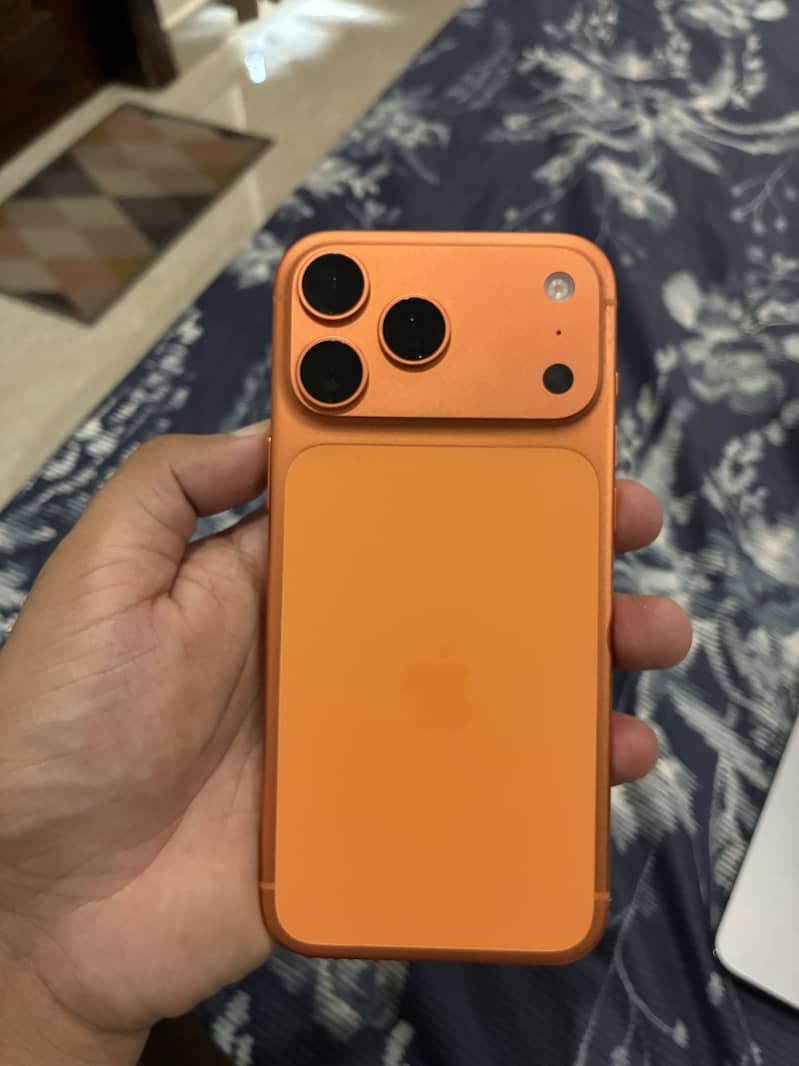Apple iPhone 17 Pro Max 1