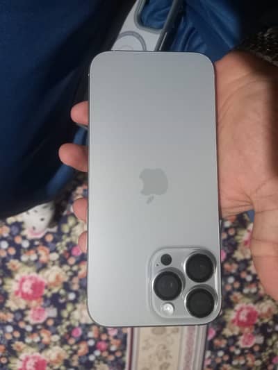Apple iPhone 16 Pro Max