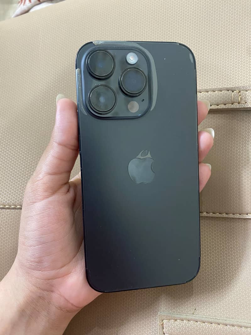Apple iPhone 14 Pro 0