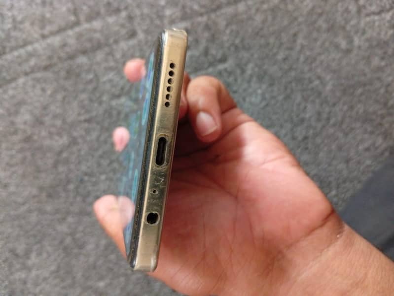 Tecno CAMON 30 2