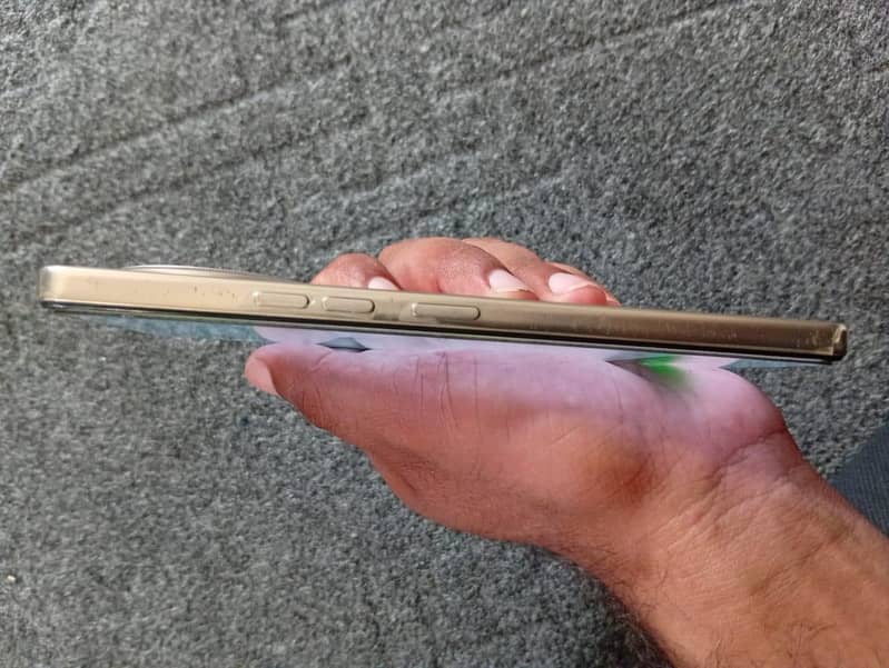 Tecno CAMON 30 5