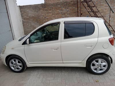 Toyota Vitz 2004