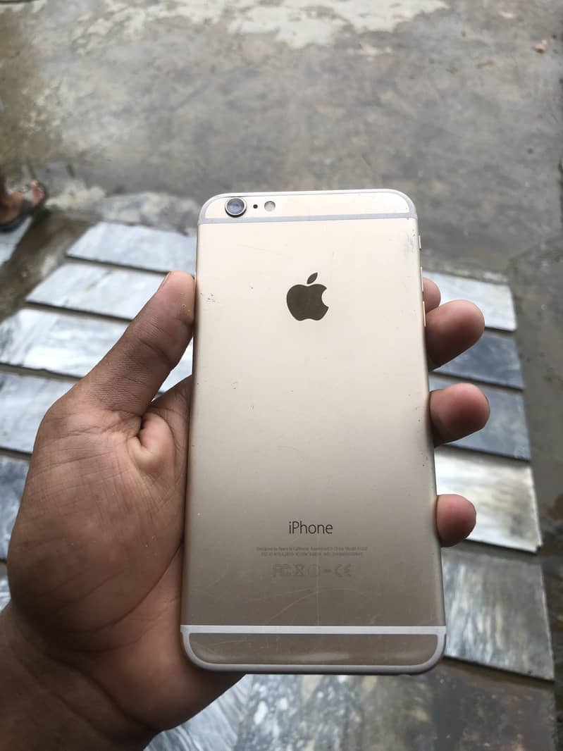 Apple iPhone 6 Plus 0