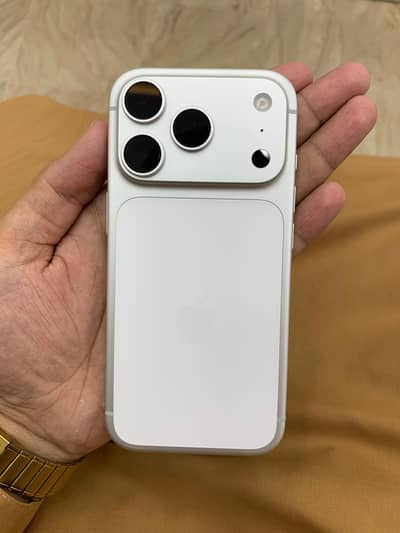 17 Pro Non Pta Jv silver Brand new Phone 256 Gb