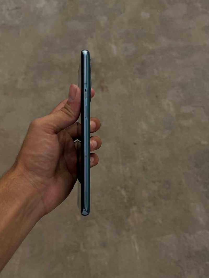One Plus 9 Pro 4