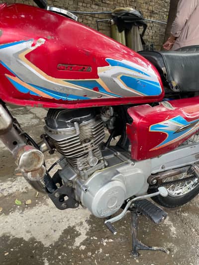 engine bilkul ok ha body wise kam hony wala ha