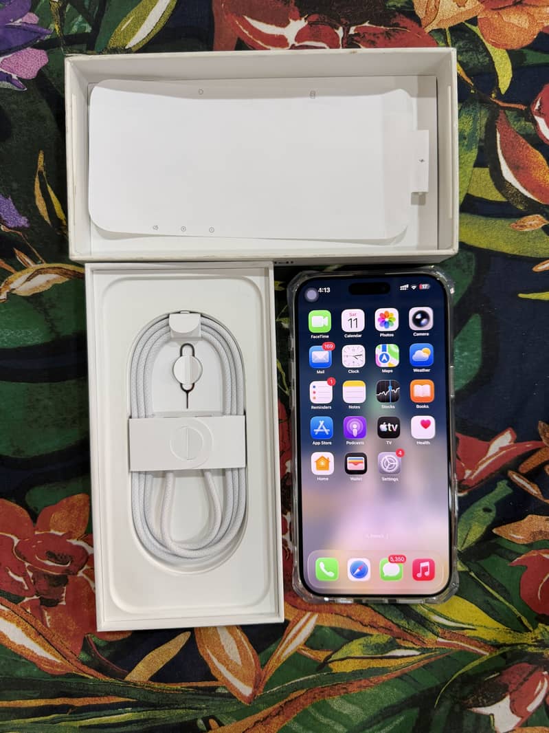 Apple iPhone 16 Pro Max 3