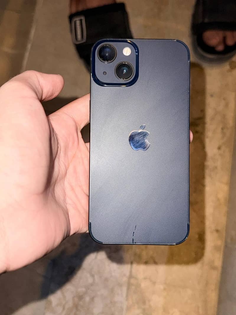 Apple iPhone 13 7