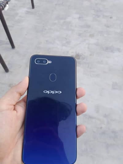 OPPO F9 4/64 (03087368424)