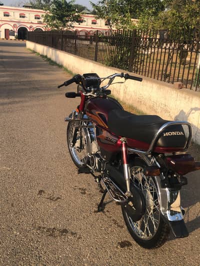 Honda CD 70 new condition one hand use