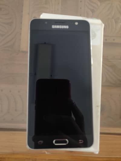 Samsung Mobile J5 (2016 upgraded model)