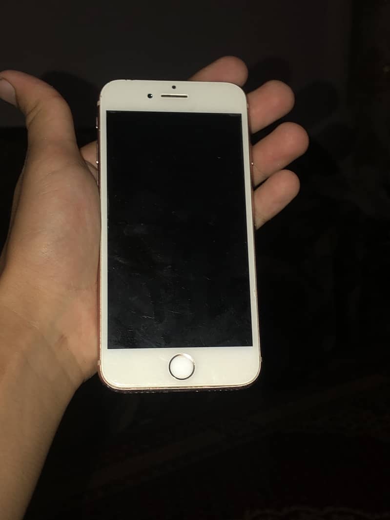 Apple iPhone 8 1