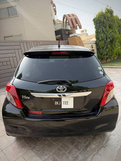 Toyota Vitz 2014