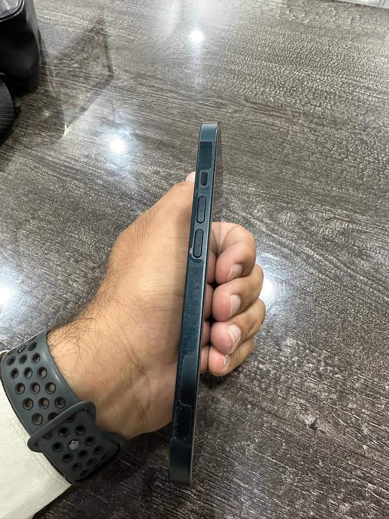 Apple iPhone 14 6