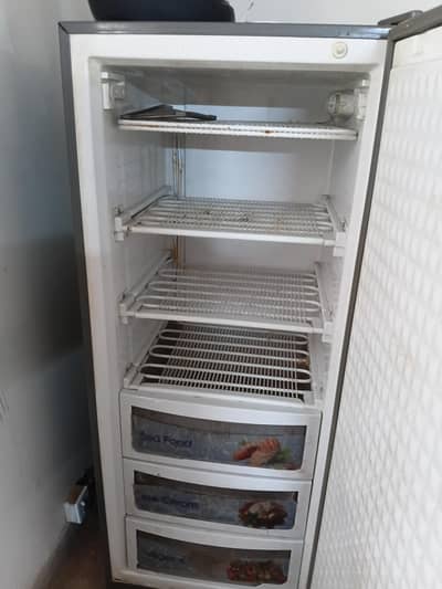 Dawlance freezer