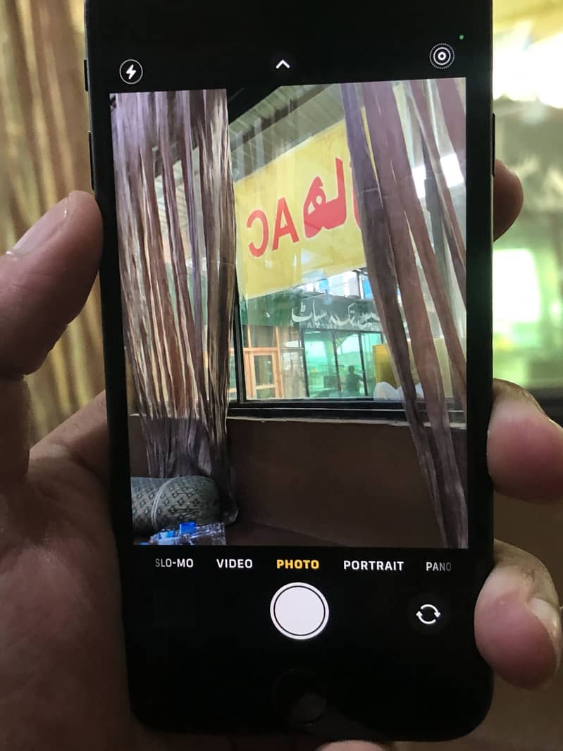 Apple iPhone SE 3rd generation 1