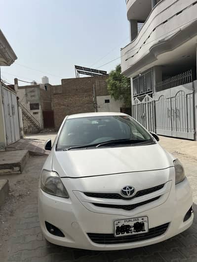 Toyota Belta 2006