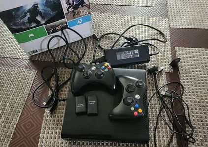 Xbox 360 - Jailbreak 250GB - 02 Controllers