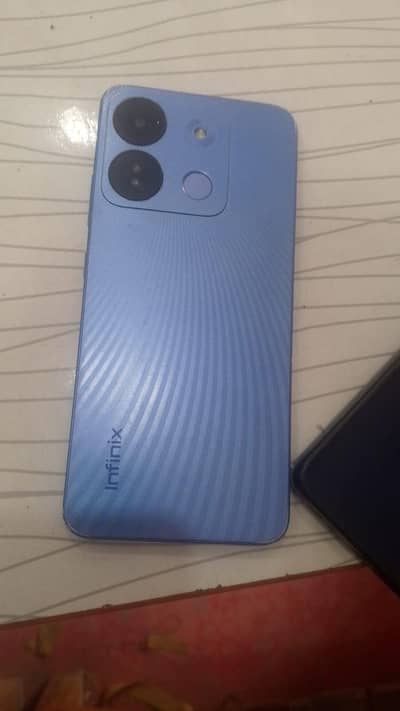 Infinix Smart 7 4/64 With Box Charger
