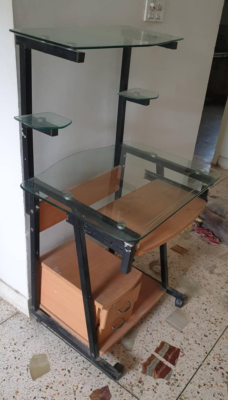 computer trolley 1