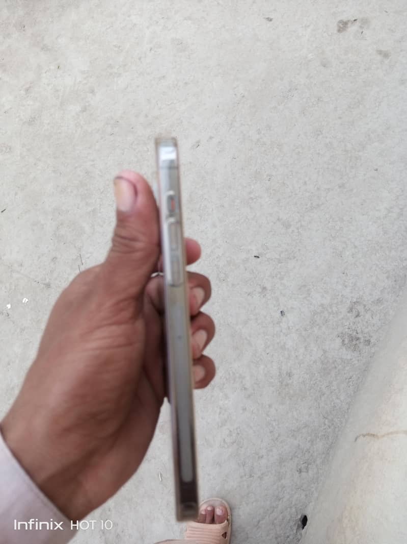 Apple iPhone 13 Pro Max 5