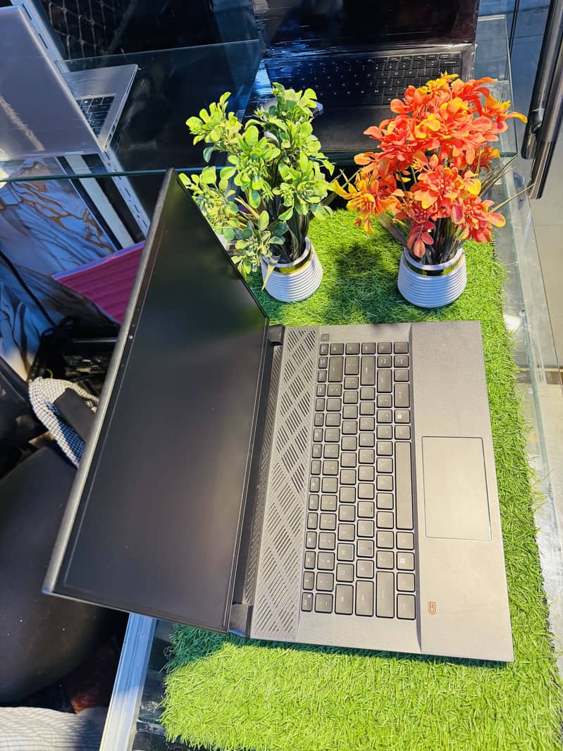 Dell D16 7620 1