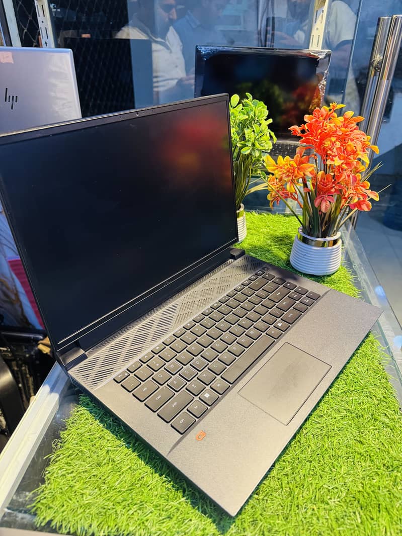 Dell D16 7620 3