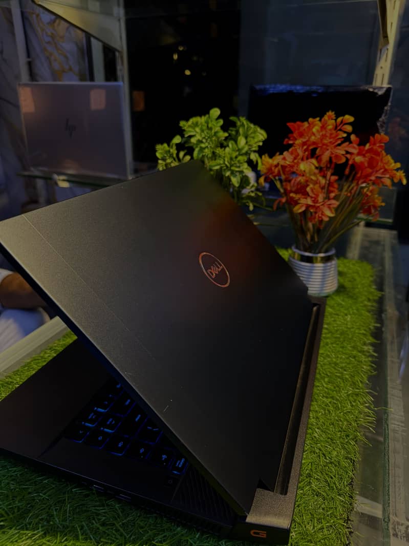 Dell D16 7620 4