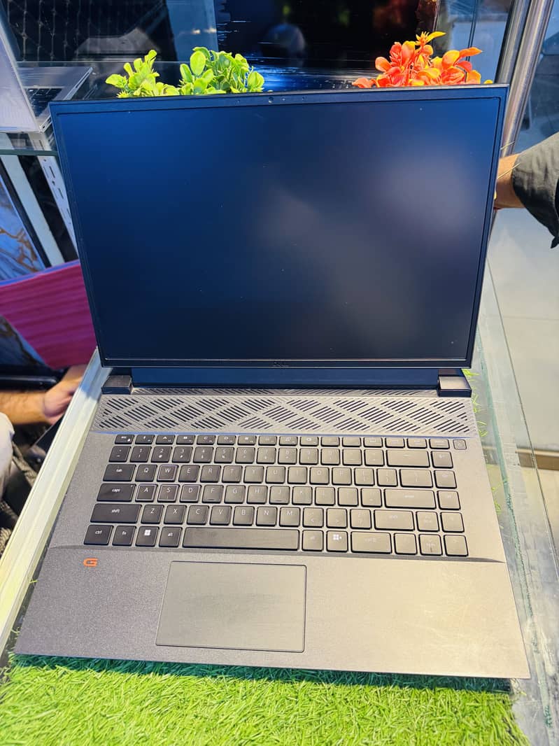 Dell D16 7620 6