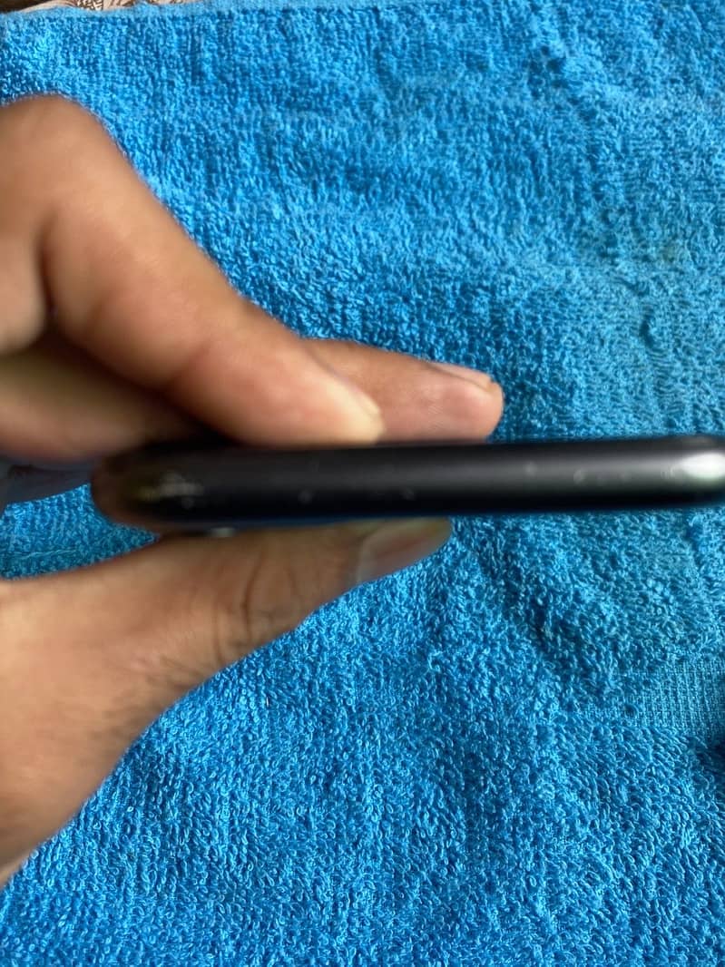 Apple iPhone 11 2