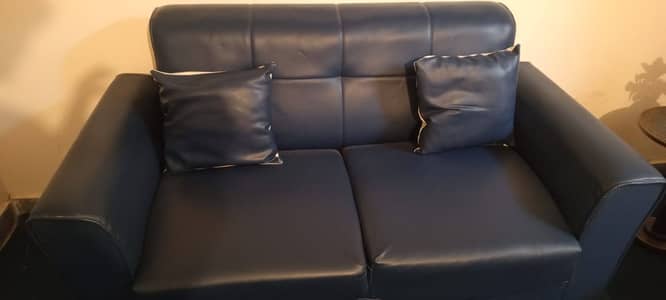 7 Seator Sofa Set With Glass Top Table