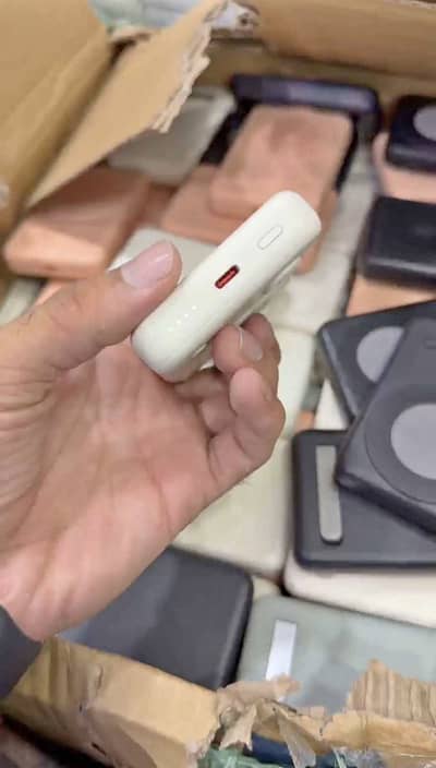 Wireless power bank